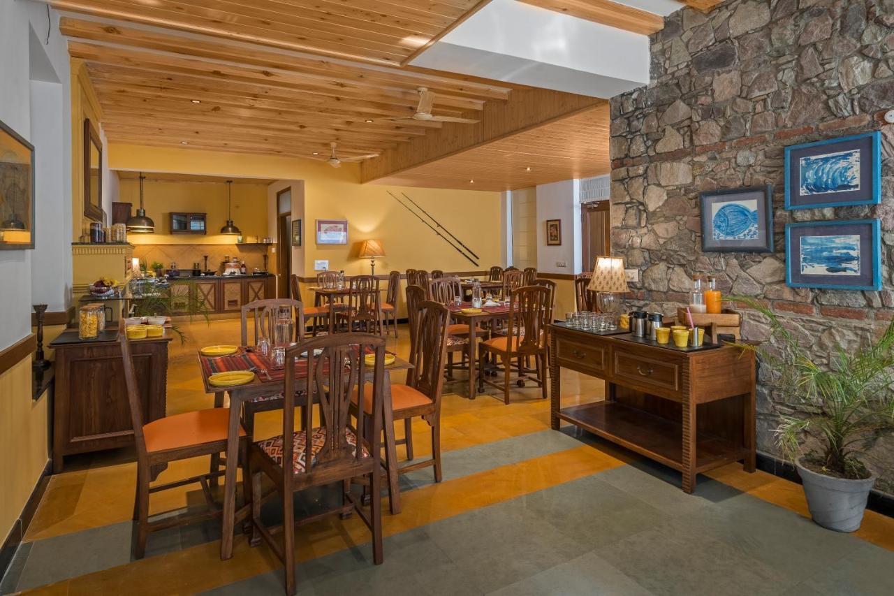The Fishermen'S Lodge By Leisure Hotels Bhimtal Exterior photo